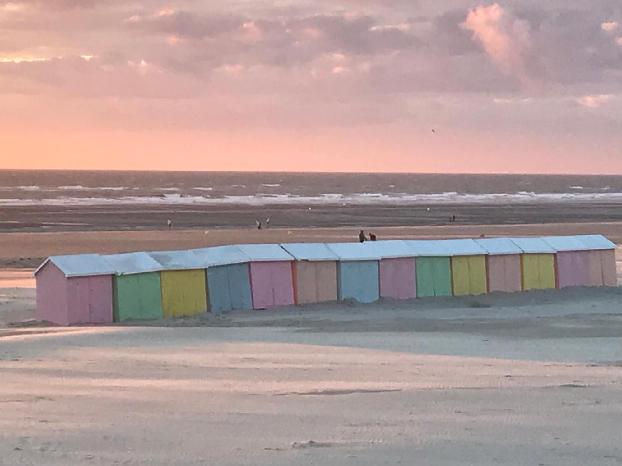 Gite Chti Picard Parking Prive Gratuit Et 100M De La Plage Berck Exteriör bild