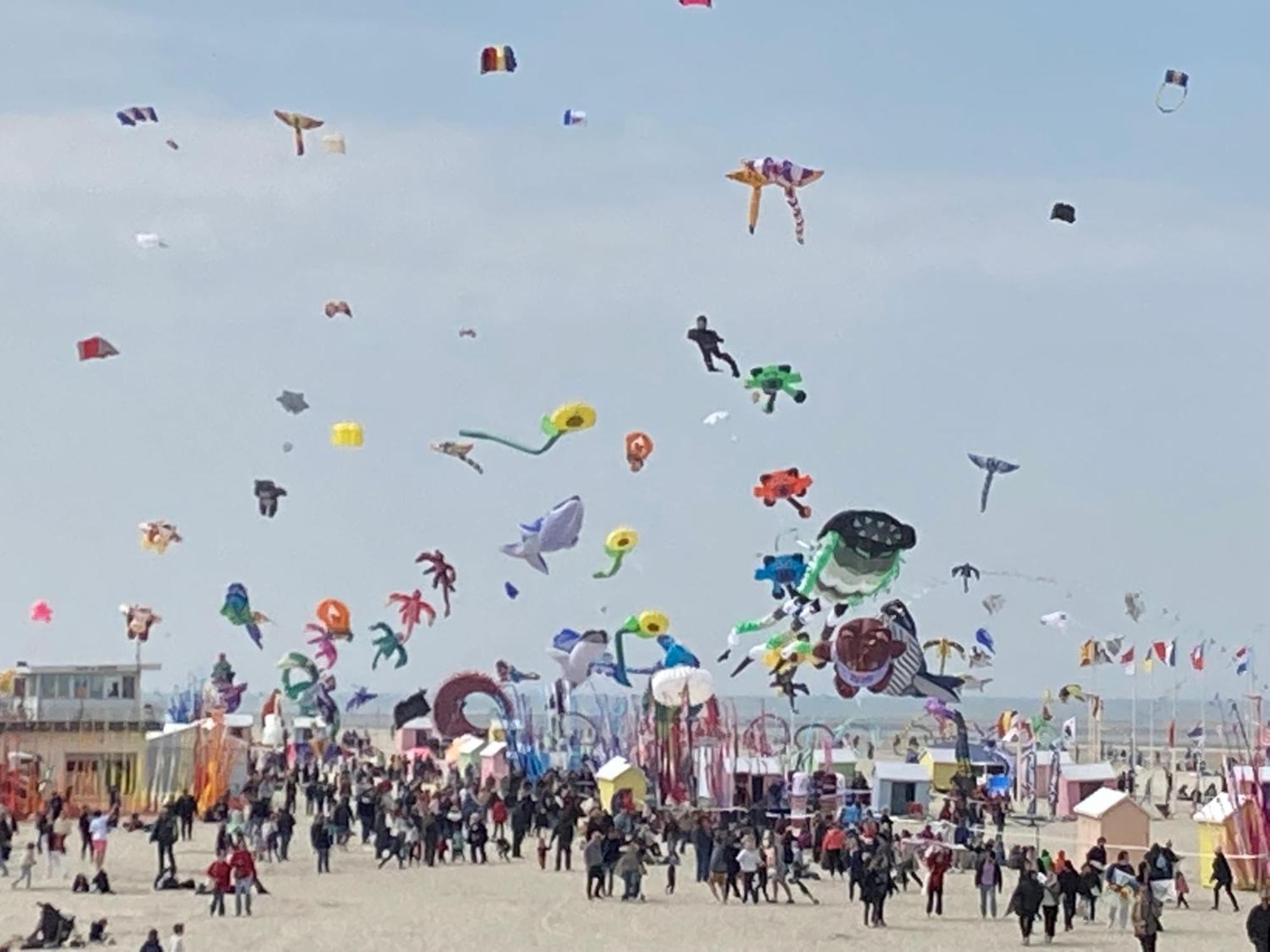 Gite Chti Picard Parking Prive Gratuit Et 100M De La Plage Berck Exteriör bild